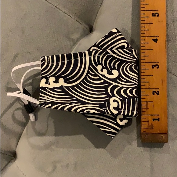 NEW Origami Cotton Face Mask Bold Waves for Kids - Picture 5 of 8